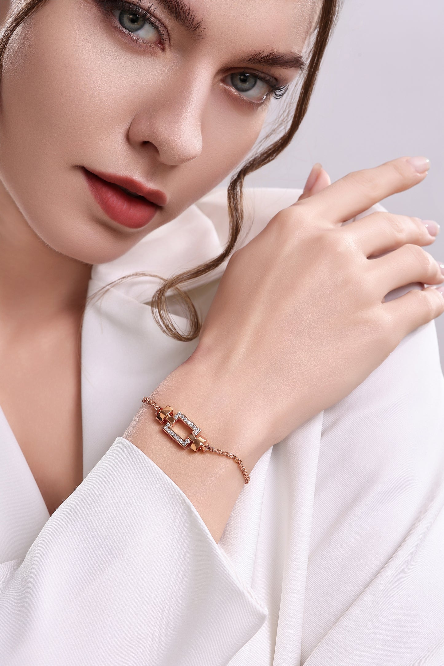 Opus Pavé Diamonds 18-carat gold