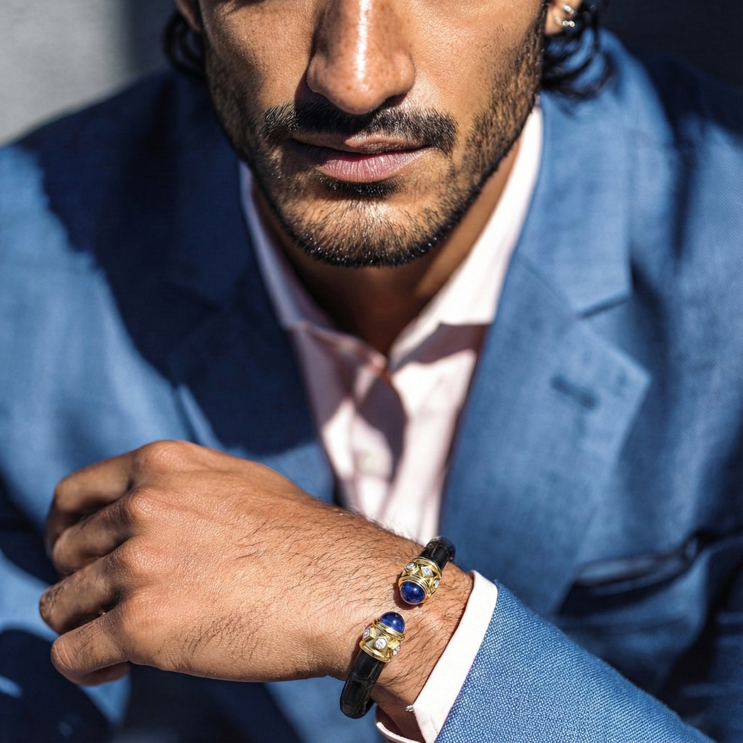 Alix 18k Gold Blue Sapphire & Diamonds Stingray Bangle