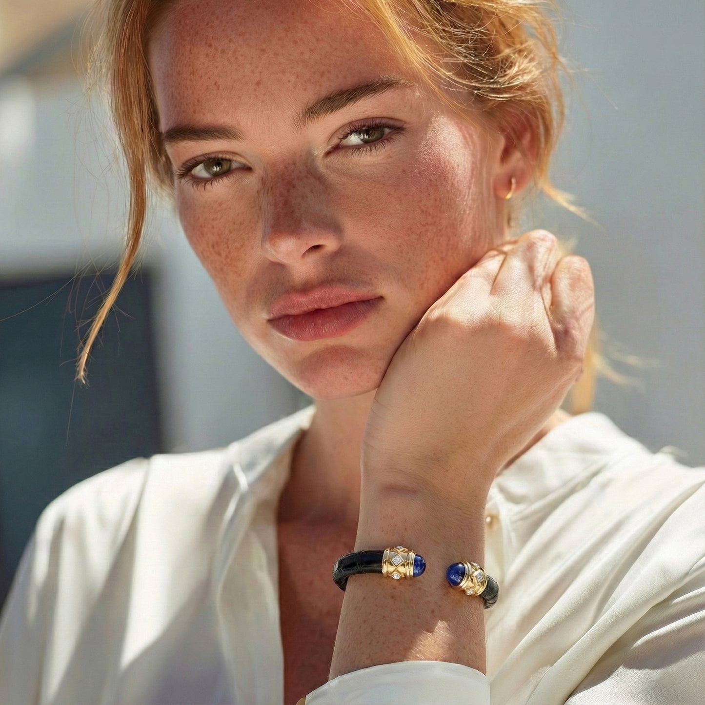 Alix 18k Gold Blue Sapphire & Diamonds Stingray Bangle