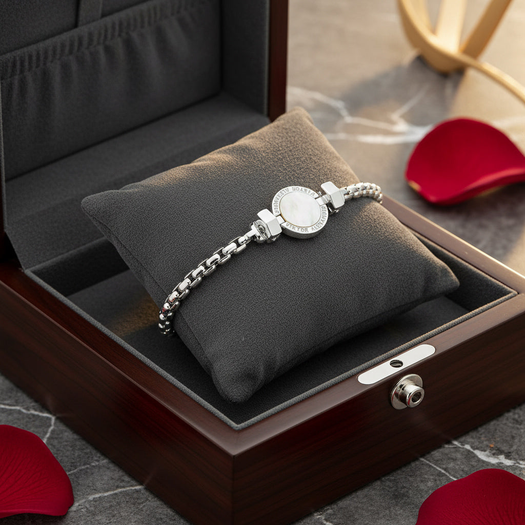 1889 Mother of Pearl 925 Silver Chain Link Bracelet