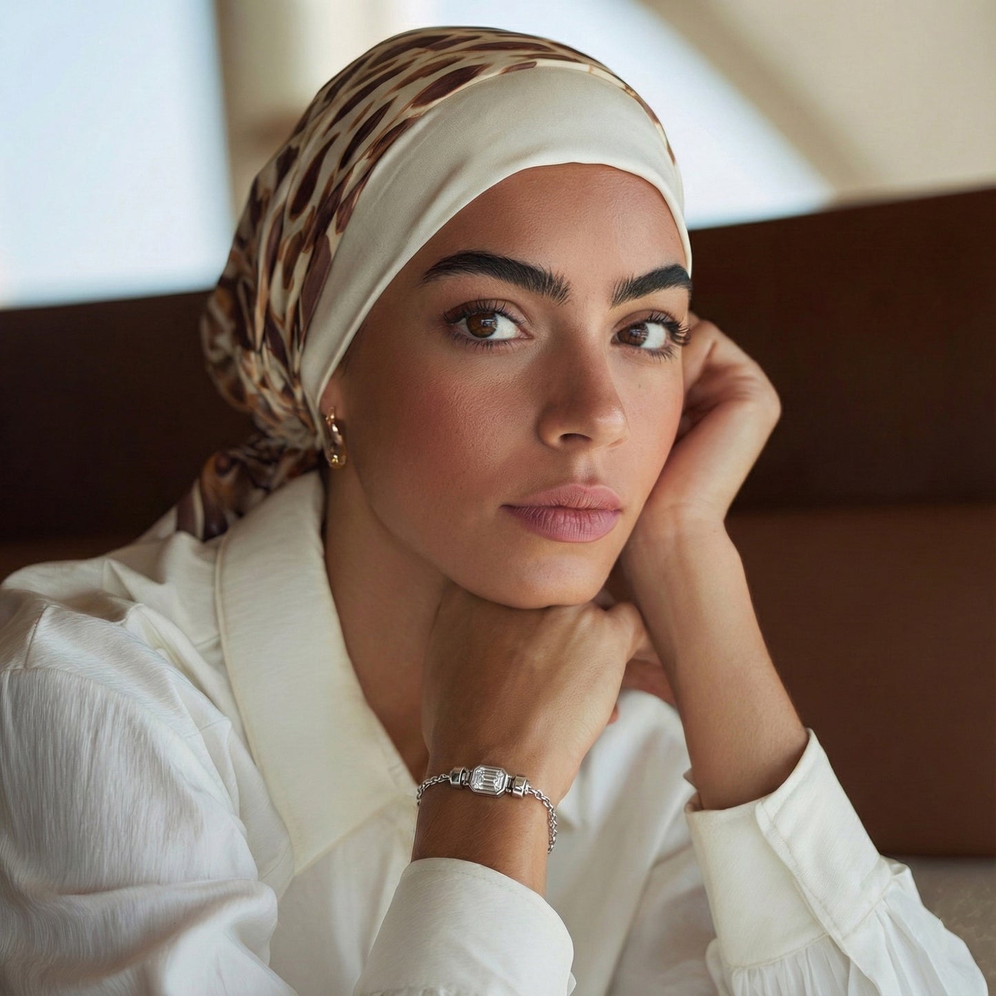 Jubilee 1.6 carat Emerald Cut Diamond with gold chain links in 18 carat Gold